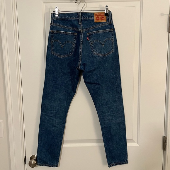 Levi’s - Picture 3 of 8